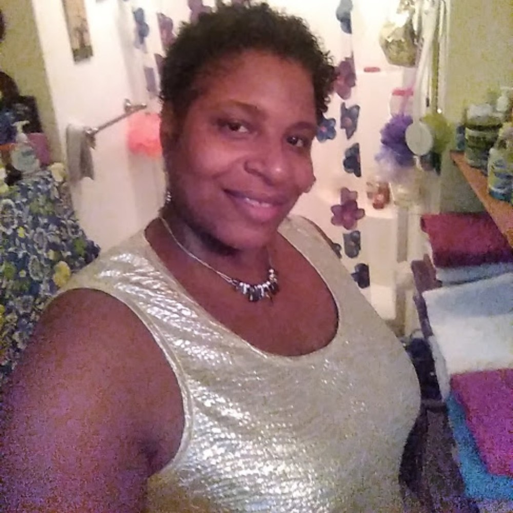 Meet your Posher, Pamela